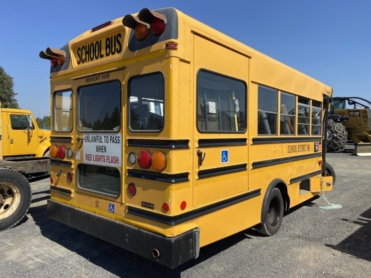 2008-chevrolet-express-school-bus-image-4