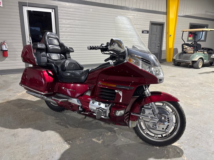 #120-•-1999-honda-gl1500-goldwing-image-2