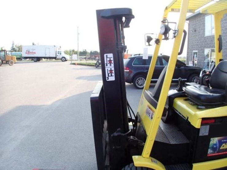 2023-hyster-e45z-image-12