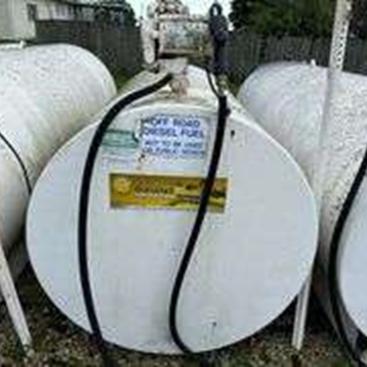 500 gal Diesel Fuel Tank w/electric pump
