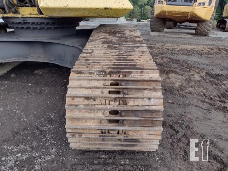 komatsu-pc220-lc-8-image-35