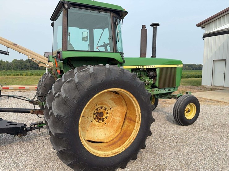 1987-john-deere-4430-image-33