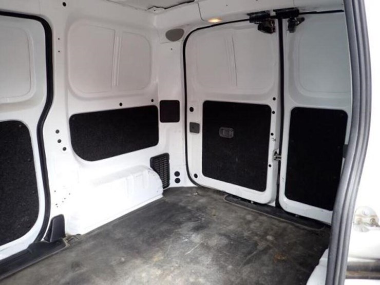 2019-nissan-nv200-image-59