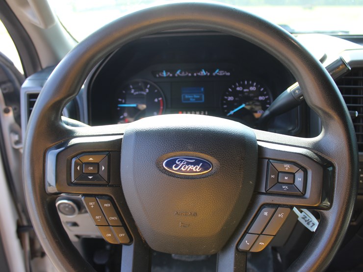 2017-ford-f250-xl-image-11