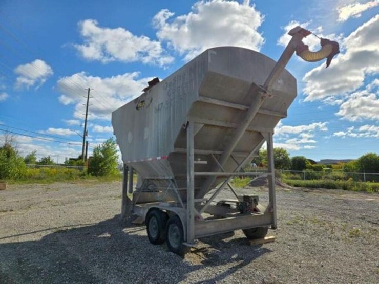 2014-fastway-low-profile-tow-behind-t/a-cement-sil-image-6