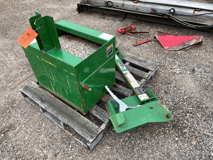 #9870-•-john-deere-3-pt-weight-box-image-1