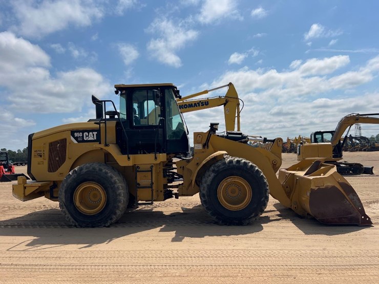 2018-caterpillar-950gc-image-5