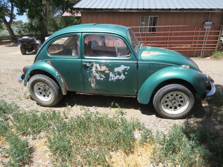 1969-volkswagen-beetle-image-3