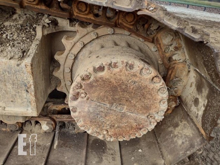 komatsu-pc220-lc-8-image-28
