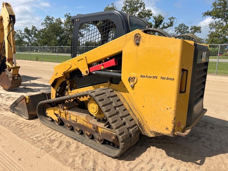 2014-caterpillar-279d-image-2