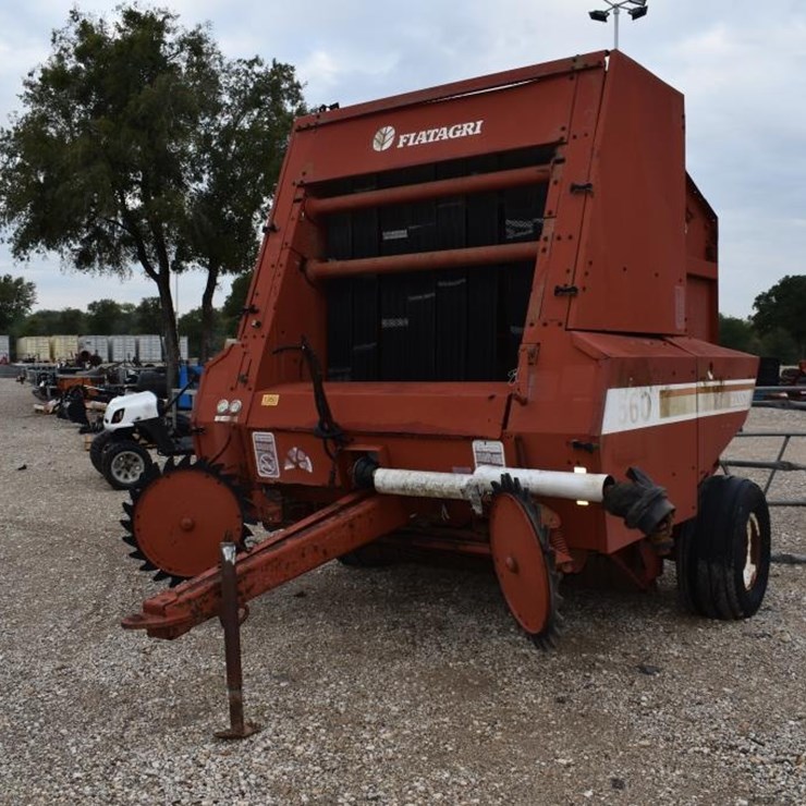 HESSTON 560