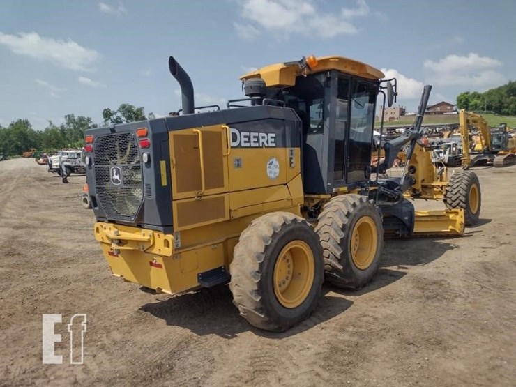 2020-deere-670gp-image-44