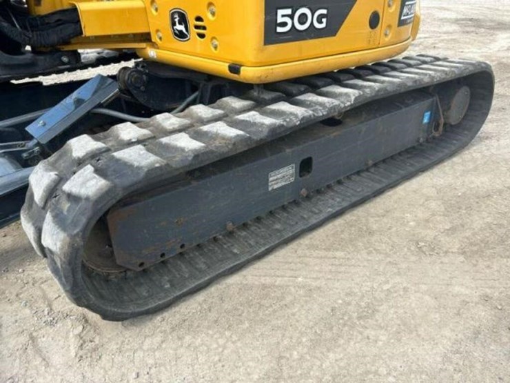 2023-deere-50g-image-45
