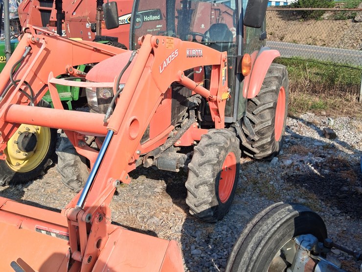 #18-•-kubota-tractor-with-loader-image-1
