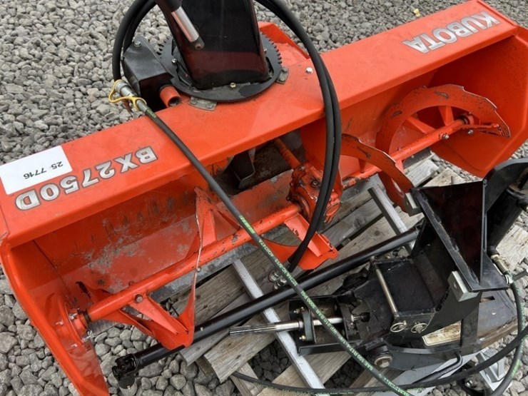 kubota-bx2750d-front-mount-snow-blower-image-5