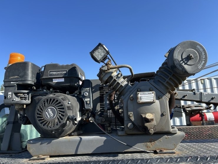 2004-ford-f550-sd-image-37