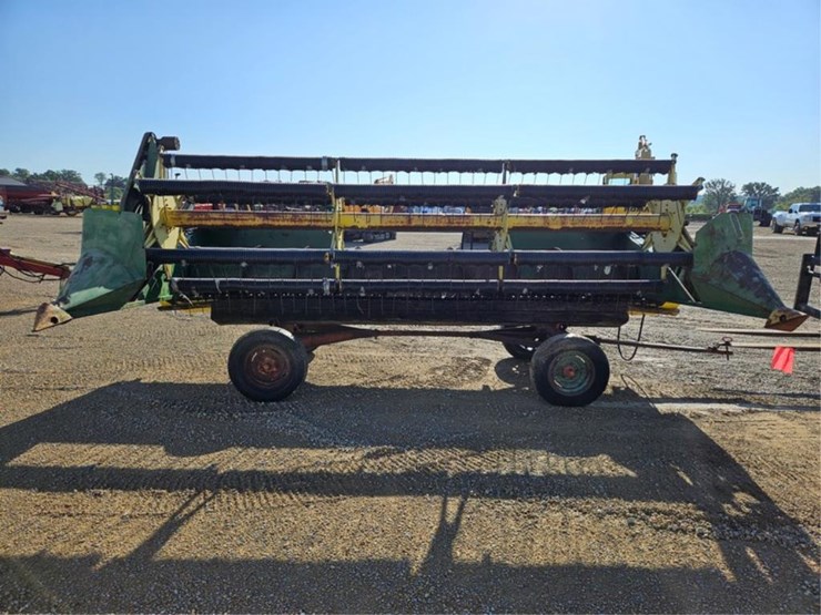 john-deere-216-image-8