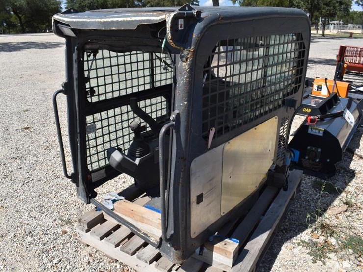 skid-steer-cab-image-4