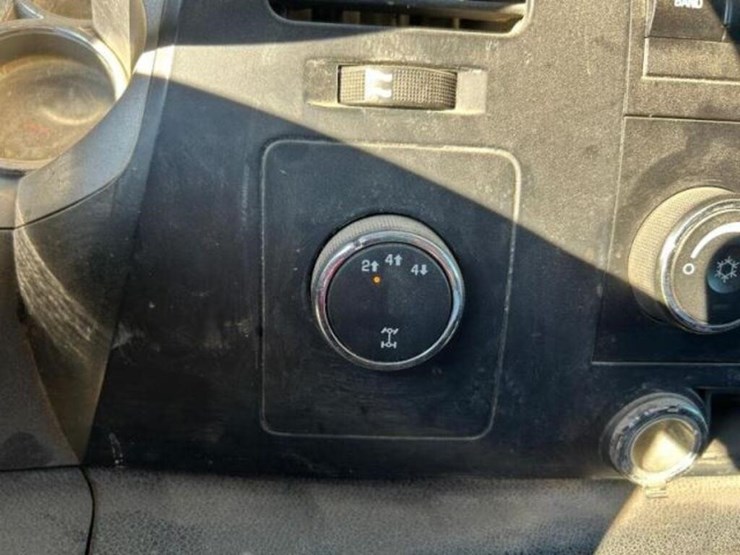 2008-chevrolet-silverado-3500hd-image-12