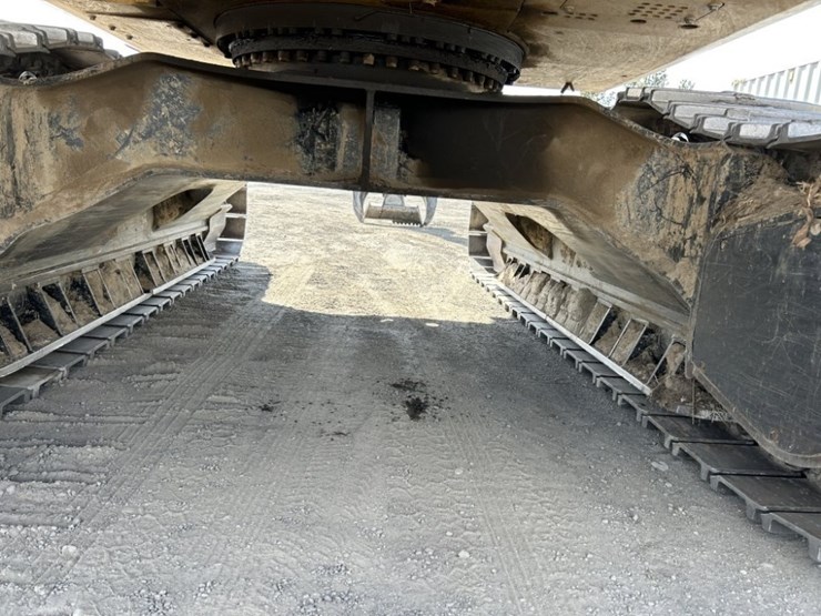 2018-caterpillar-c7-image-29