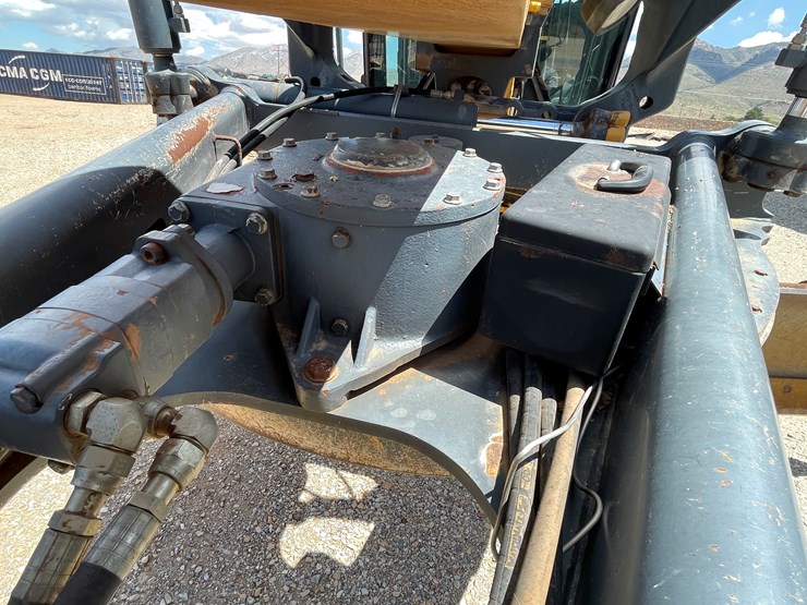 deere-672d-image-22