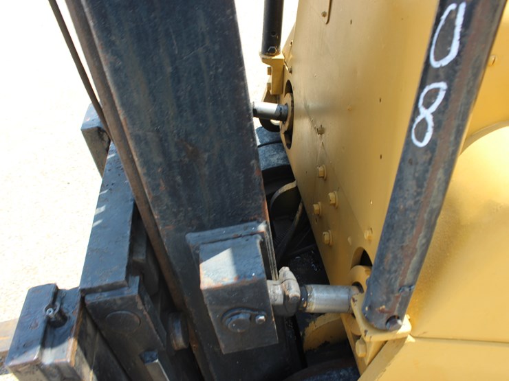 #2071-•-cat-t100c-forklift-image-5