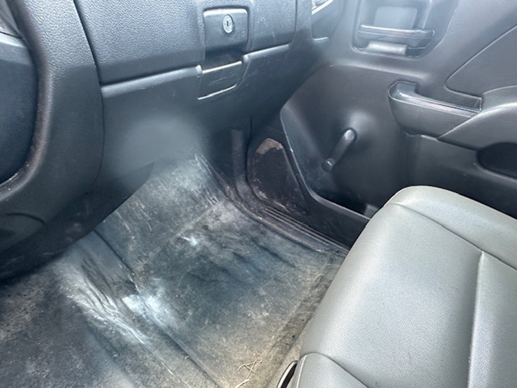2014-chevrolet-silverado-image-31