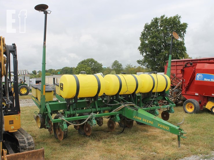 john-deere-7200-image-3