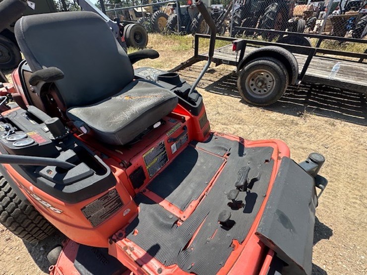 kubota-zd326-image-21