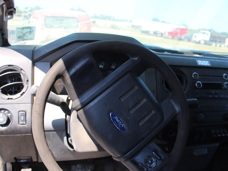 2014-ford-f550-image-9