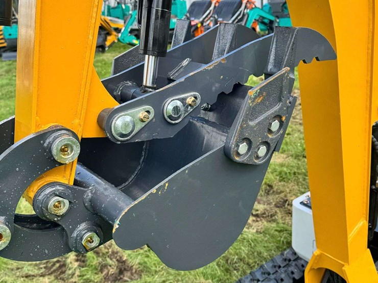 2025-cfg-industrial-xz20r-mini-excavator-...-unused-image-5