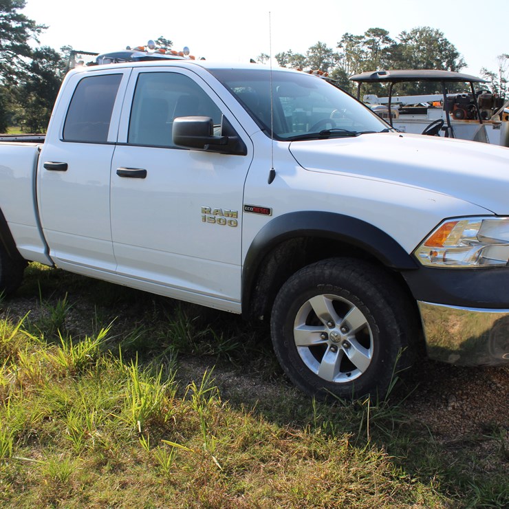 2015 DODGE 1500