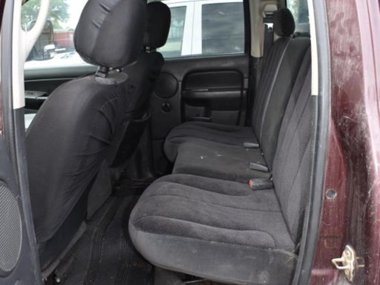 2005-dodge-3500-image-7