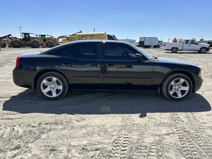 2009-dodge-charger-sedan-image-6
