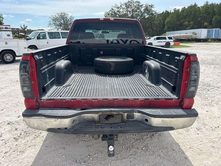 2001-chevrolet-silverado-1500hd-image-27