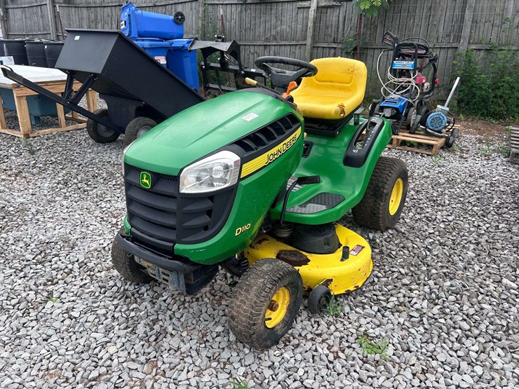 john-deere-d110-image-1