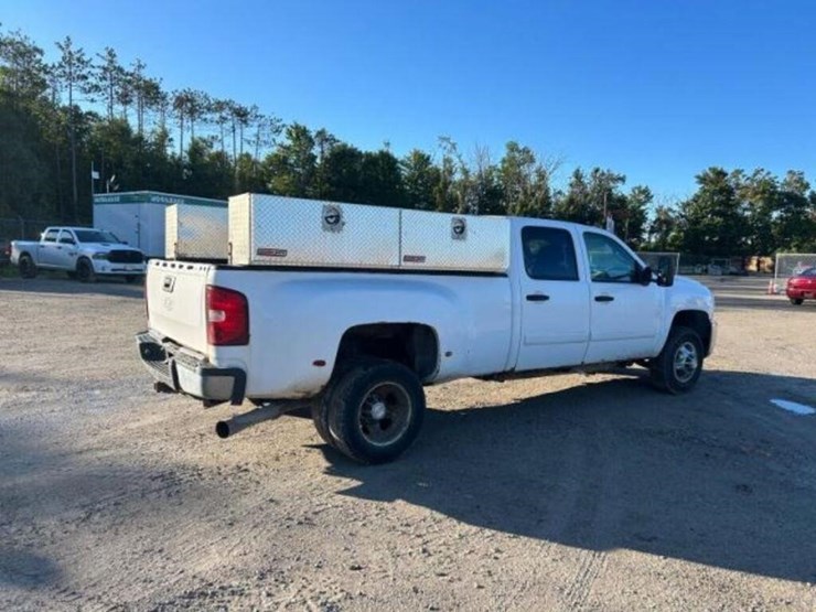 2008-chevrolet-silverado-3500hd-image-4