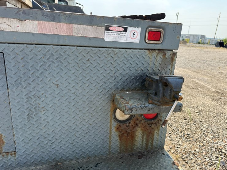 2005-international-durastar-4300-image-14