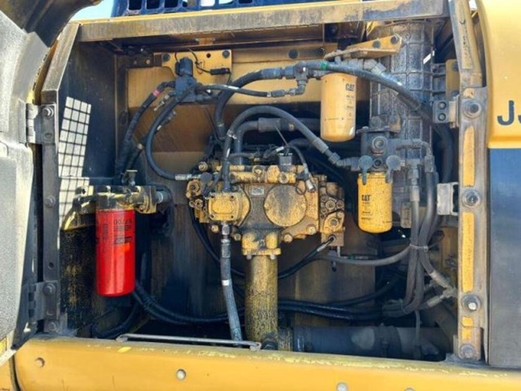 2010-caterpillar-324dl-image-22