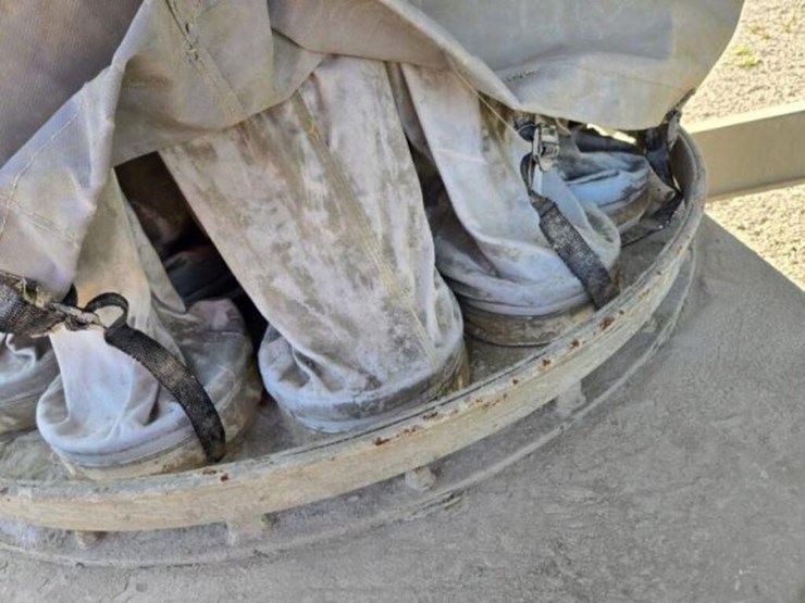 2014-fastway-low-profile-tow-behind-t/a-cement-sil-image-20