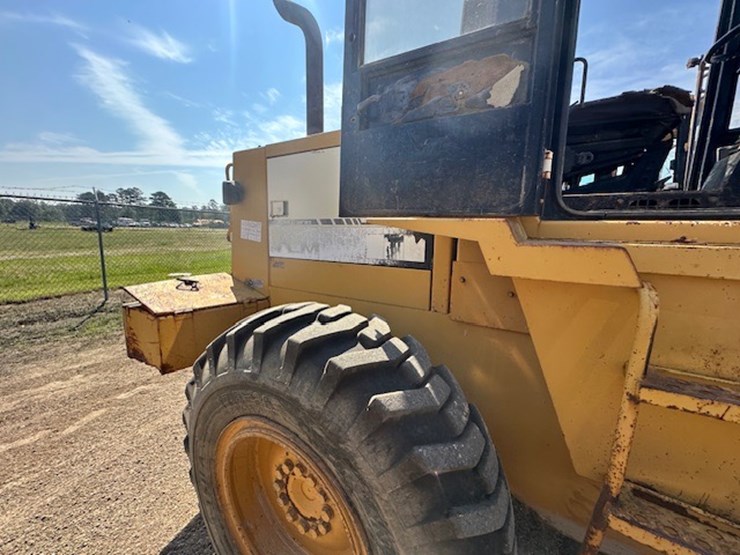 #2286-•-tcm-835-2-series-rubber-tire-loader-image-41