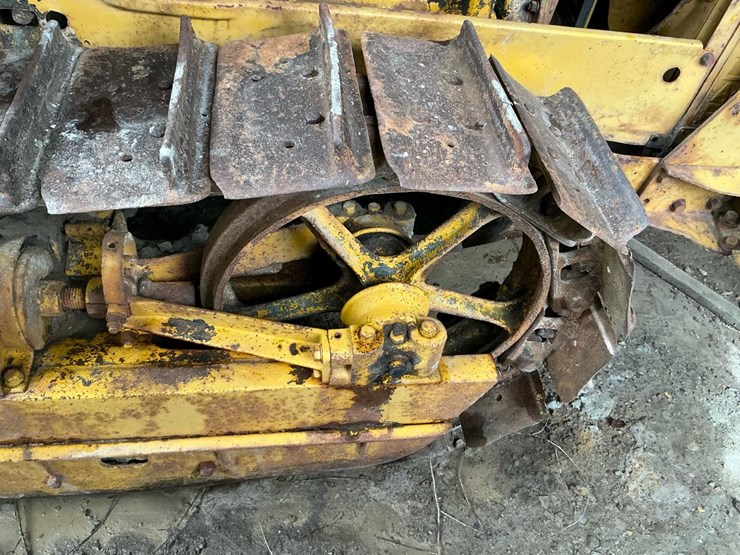 caterpillar-d2-image-20