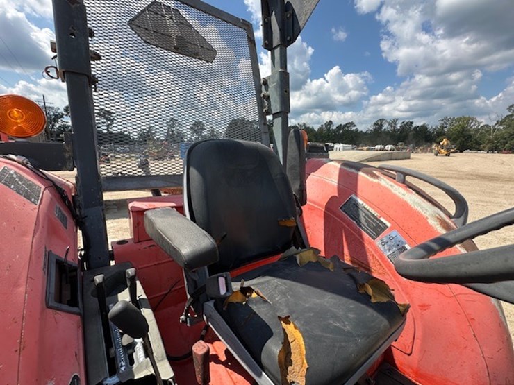 kubota-m8540f-image-46