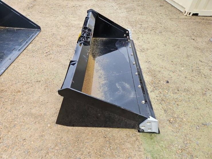 #369-•-72"-material-bucket-image-6
