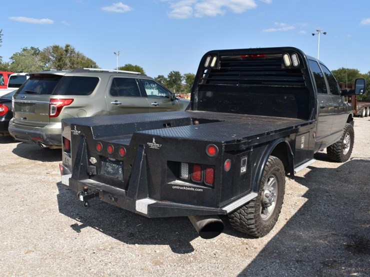 2009-dodge-2500-image-3