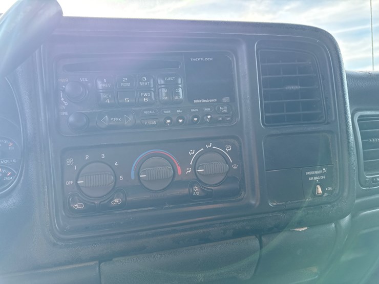 2002-chevrolet-1500-image-36