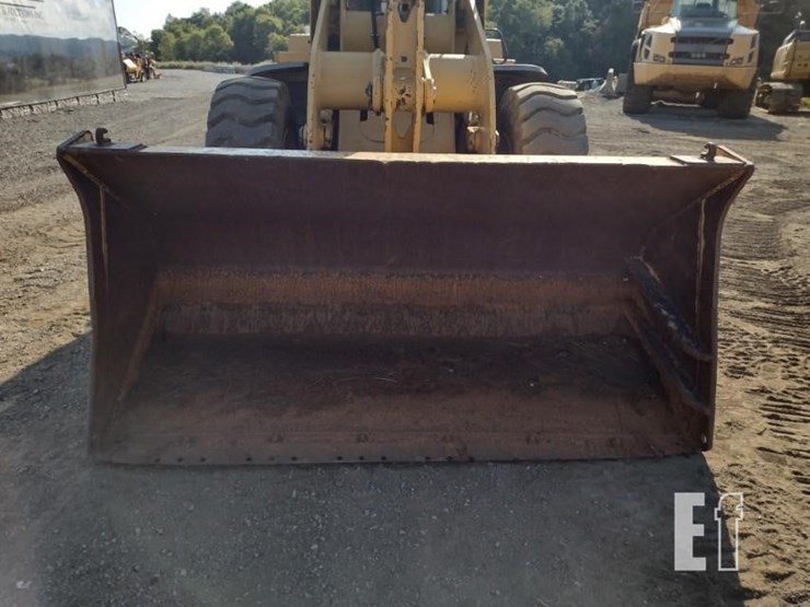 2003-deere-444h-image-15