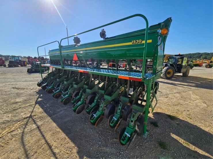 john-deere-1530-image-6