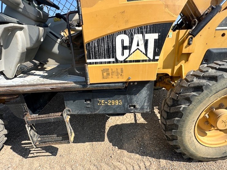 2005-caterpillar-th360b-image-18
