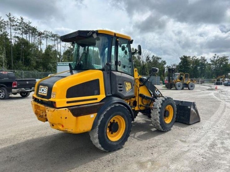 2019-jcb-409-image-4